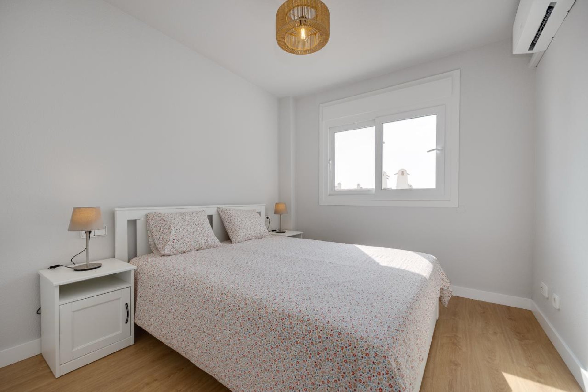 Resale - Apartment / flat - Orihuela Costa - Aguamarinas