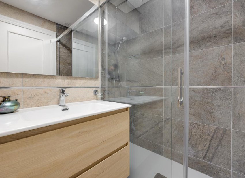 Resale - Apartment / flat - Orihuela Costa - Aguamarinas