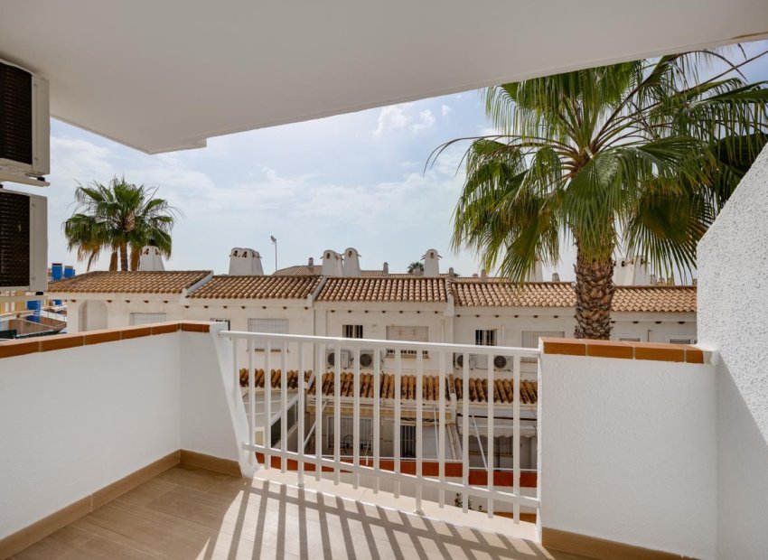 Resale - Apartment / flat - Orihuela Costa - Aguamarinas