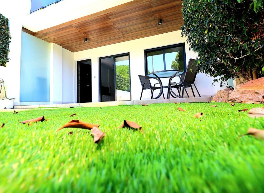 Resale - Apartment / flat - Orihuela Costa - Campoamor