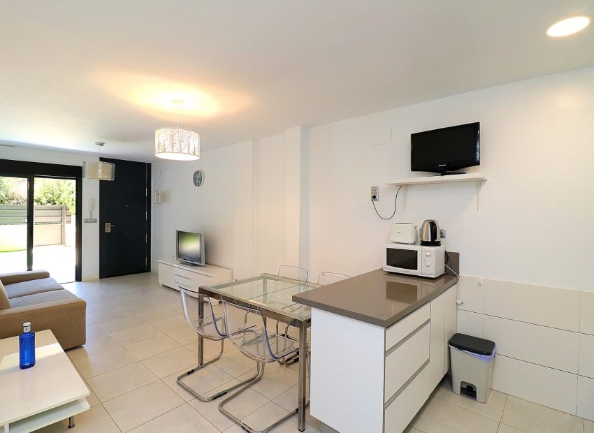 Resale - Apartment / flat - Orihuela Costa - Campoamor