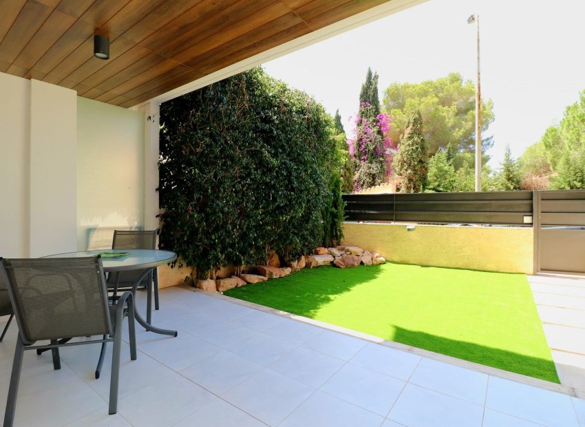 Resale - Apartment / flat - Orihuela Costa - Campoamor