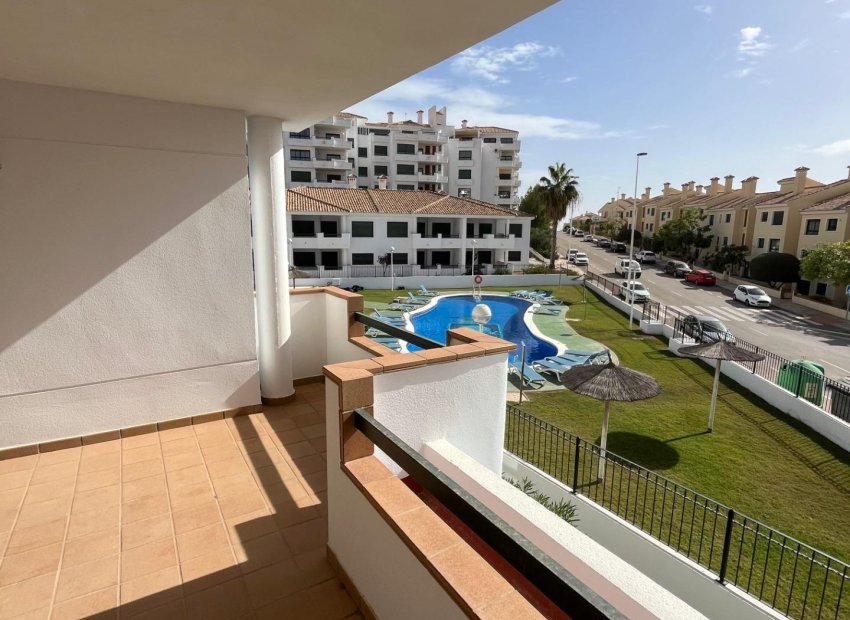 Resale - Apartment / flat - Orihuela Costa - Campoamor