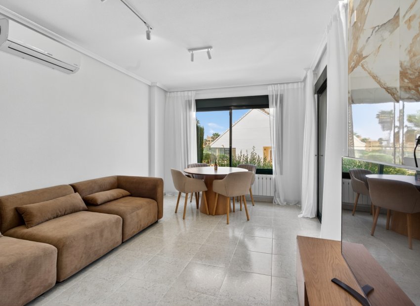 Resale - Apartment / flat - Orihuela Costa - Campoamor
