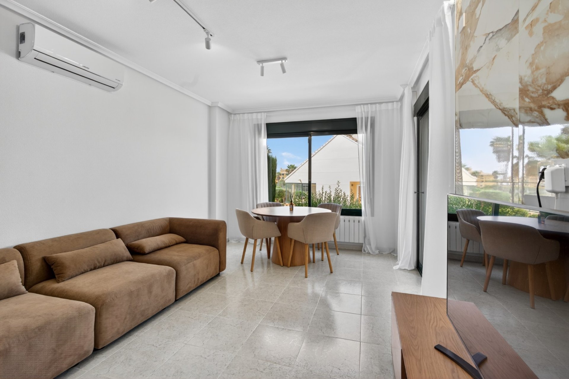 Resale - Apartment / flat - Orihuela Costa - Campoamor