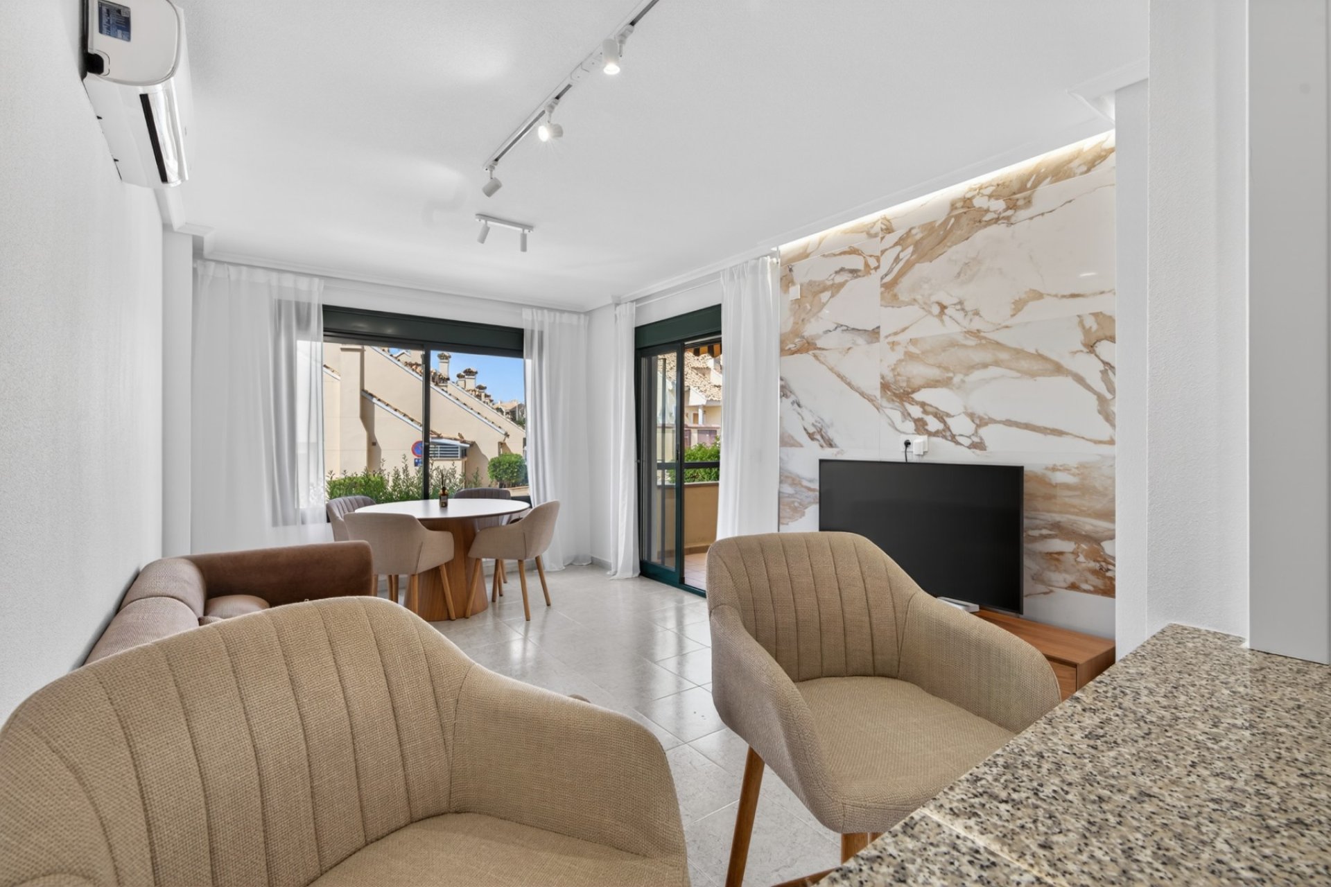 Resale - Apartment / flat - Orihuela Costa - Campoamor