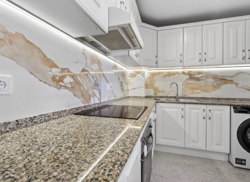 Resale - Apartment / flat - Orihuela Costa - Campoamor