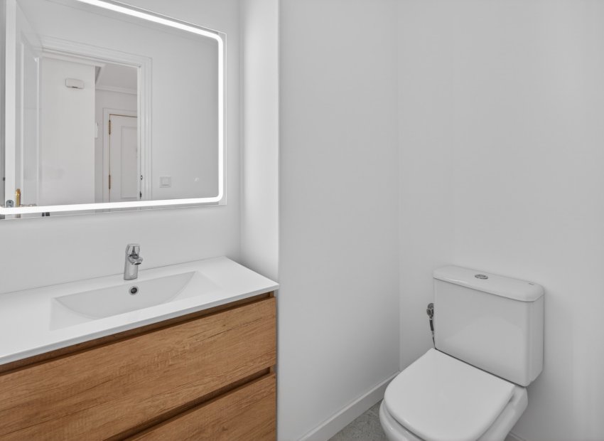 Resale - Apartment / flat - Orihuela Costa - Campoamor