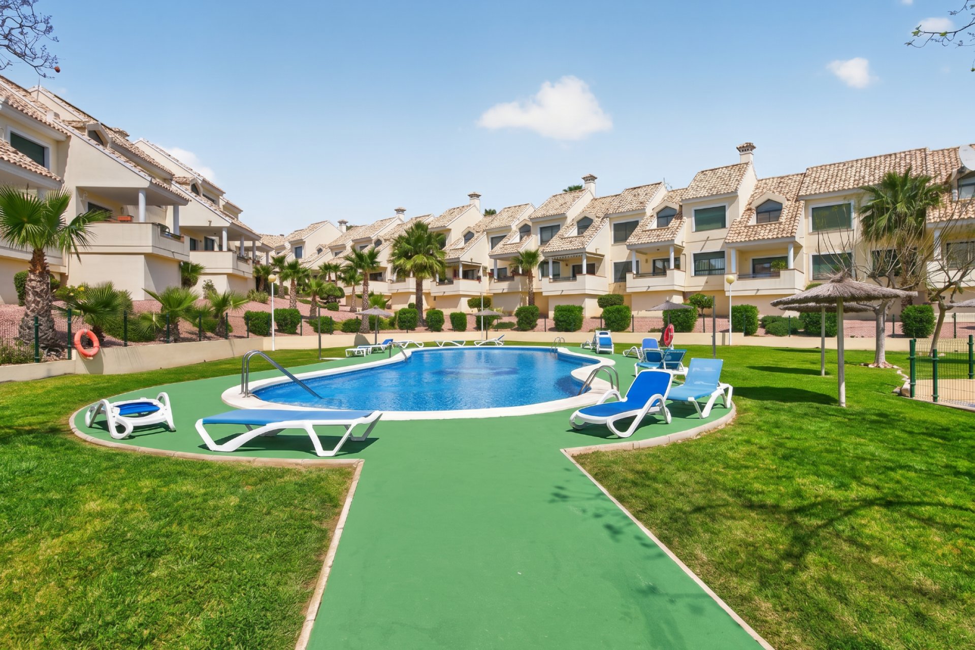 Resale - Apartment / flat - Orihuela Costa - Campoamor