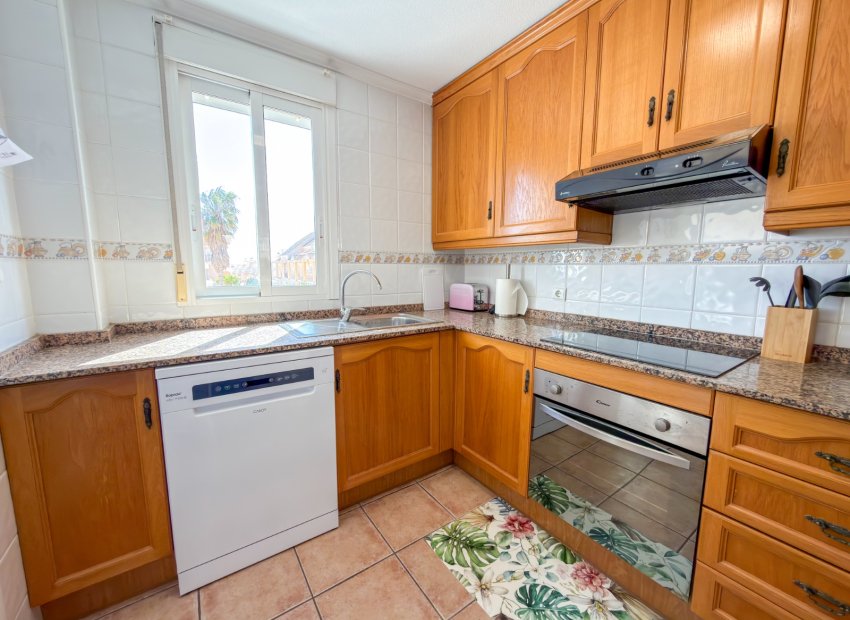 Resale - Apartment / flat - Orihuela Costa - La Florida