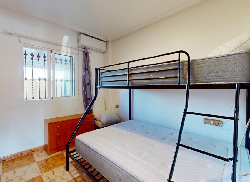 Resale - Apartment / flat - Orihuela Costa - La Regia