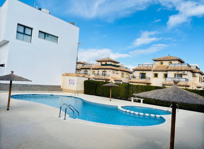 Resale - Apartment / flat - Orihuela Costa - La Regia