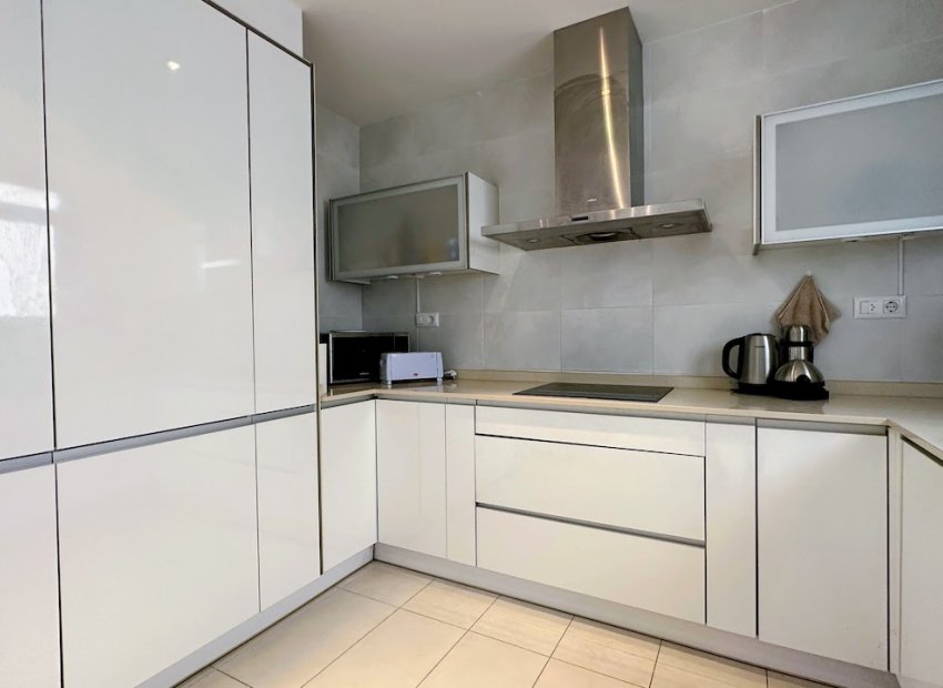 Resale - Apartment / flat - Orihuela Costa - La Zenia