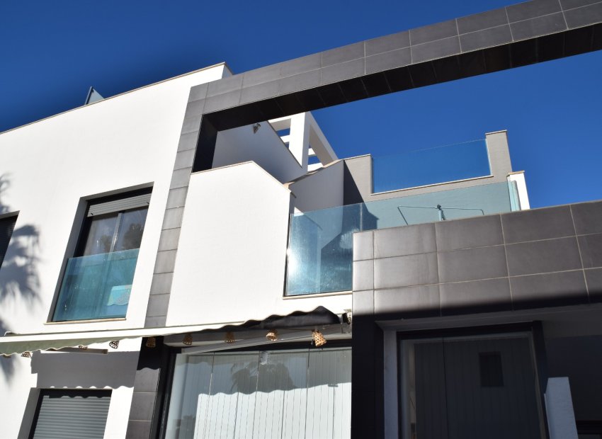 Resale - Apartment / flat - Orihuela Costa - La Zenia