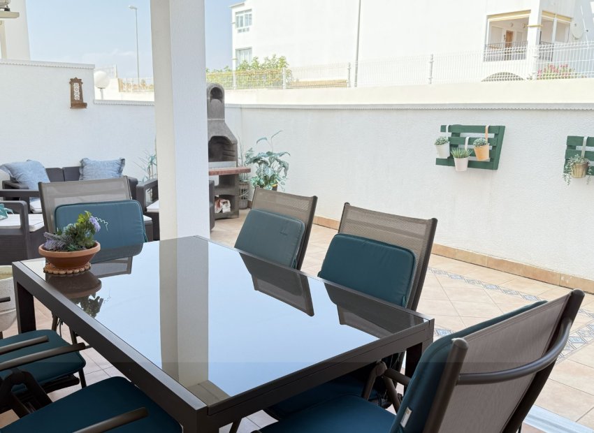 Resale - Apartment / flat - Orihuela Costa - La Zenia