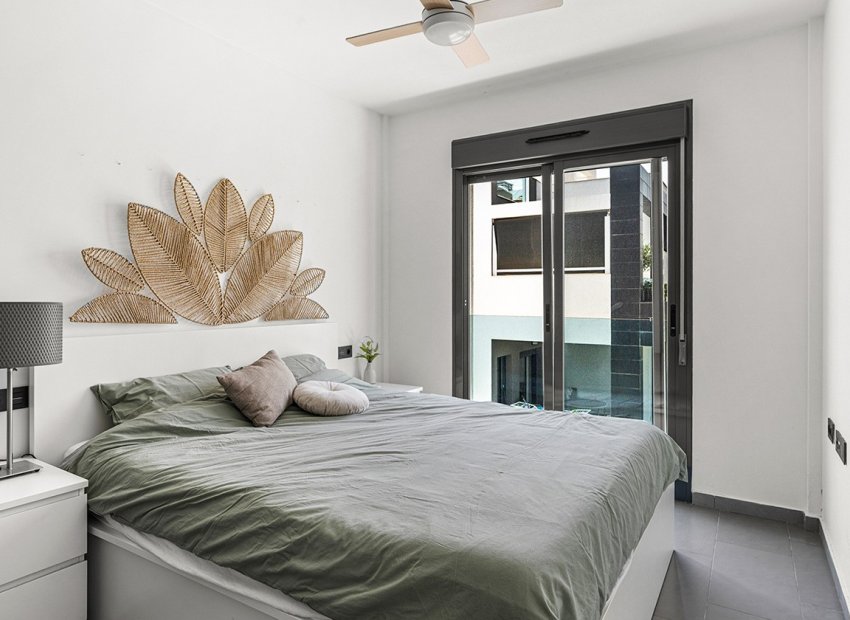 Resale - Apartment / flat - Orihuela Costa - La Zenia