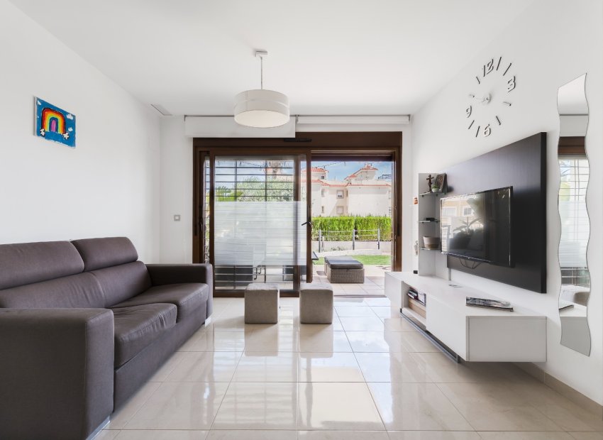 Resale - Apartment / flat - Orihuela Costa - La Zenia
