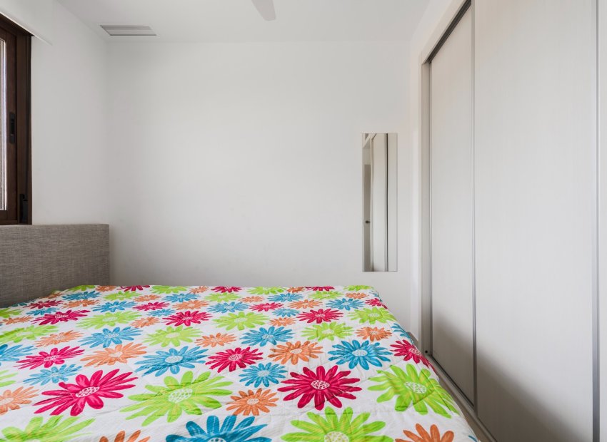 Resale - Apartment / flat - Orihuela Costa - La Zenia