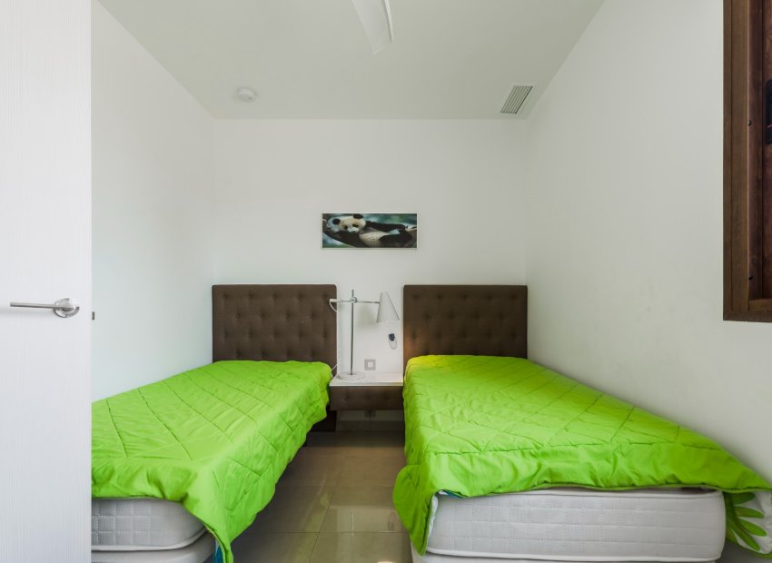 Resale - Apartment / flat - Orihuela Costa - La Zenia