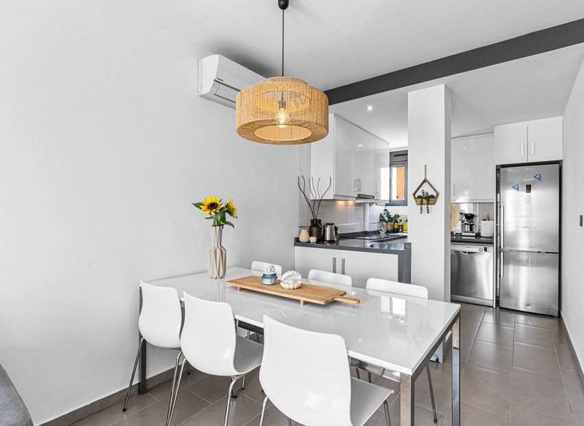 Resale - Apartment / flat - Orihuela Costa - La Zenia