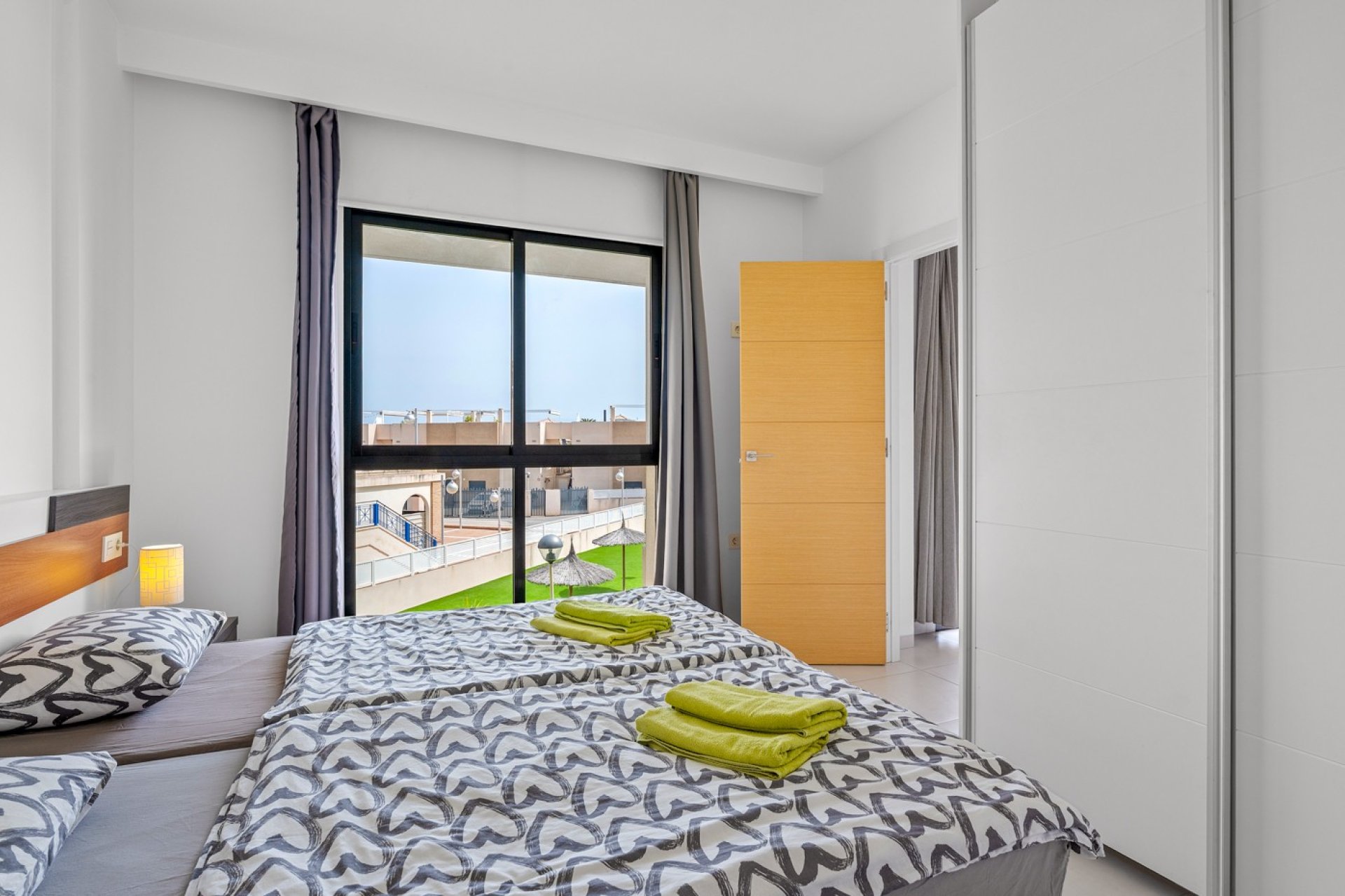 Resale - Apartment / flat - Orihuela Costa - La Zenia