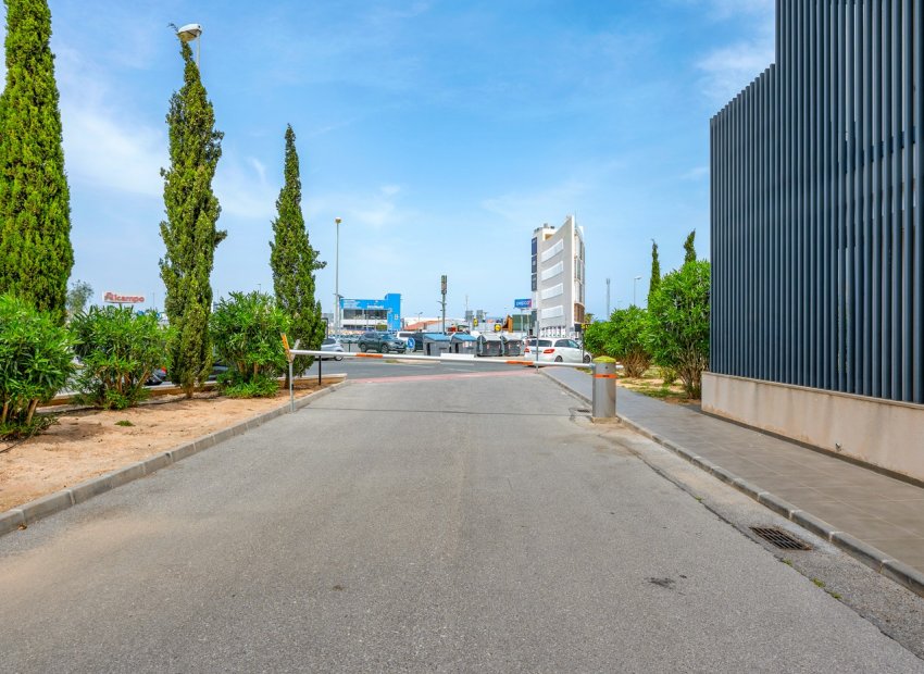 Resale - Apartment / flat - Orihuela Costa - La Zenia