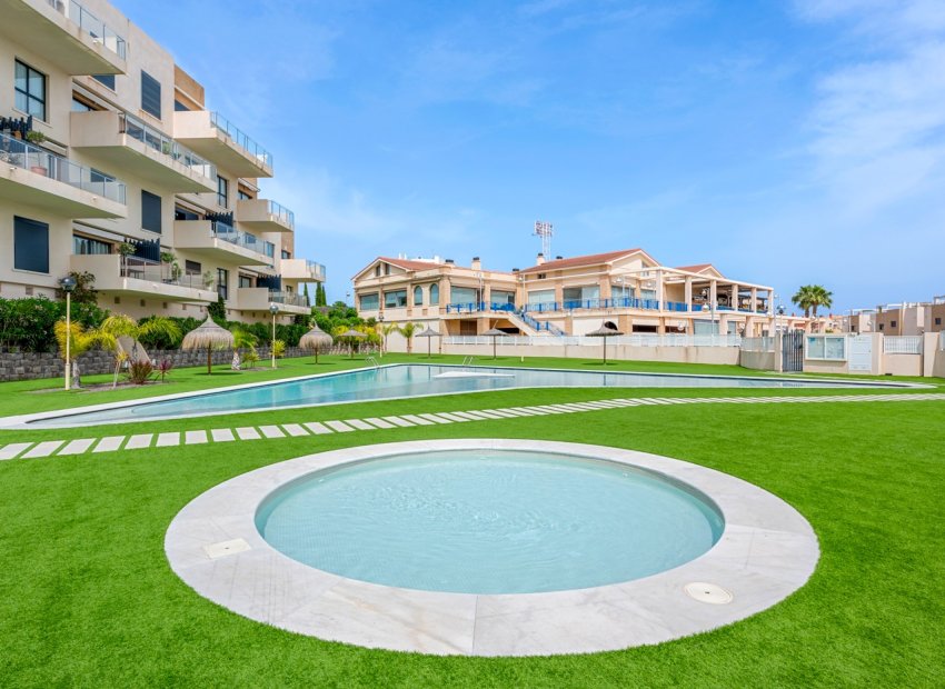 Resale - Apartment / flat - Orihuela Costa - La Zenia