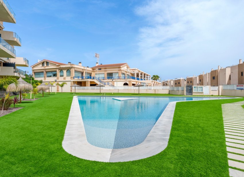 Resale - Apartment / flat - Orihuela Costa - La Zenia