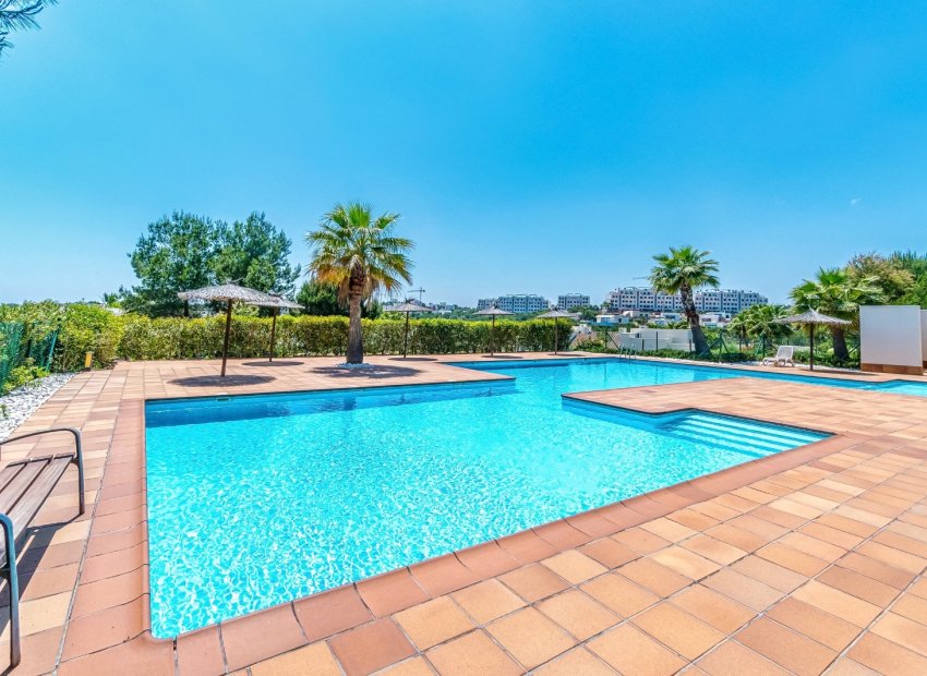 Resale - Apartment / flat - Orihuela Costa - Las Colinas golf