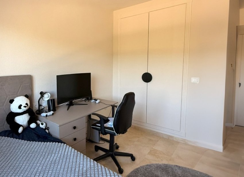 Resale - Apartment / flat - Orihuela Costa - Las Ramblas