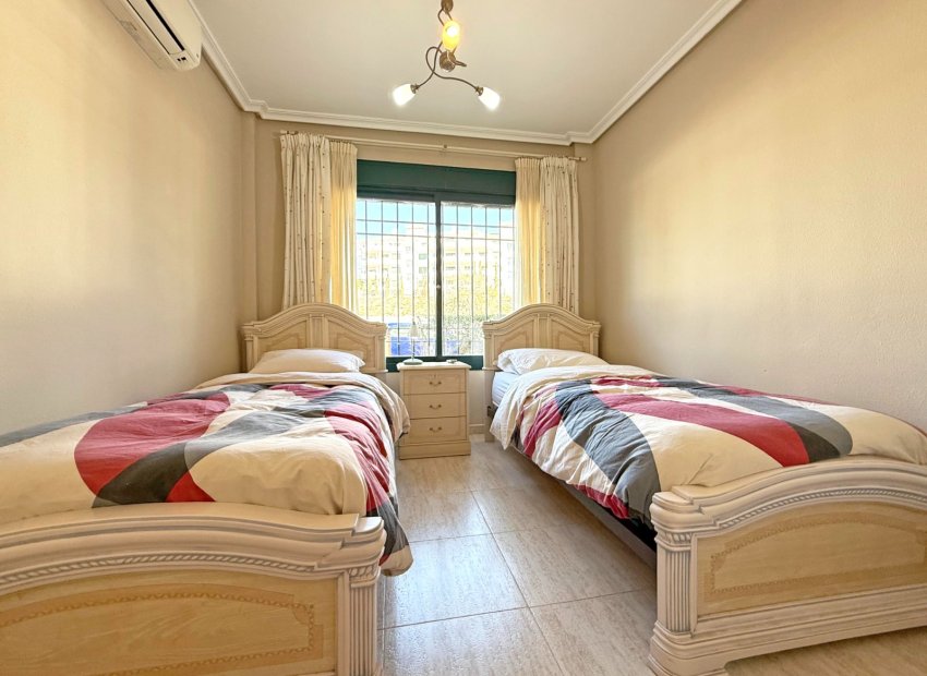 Resale - Apartment / flat - Orihuela Costa - Lomas de Campoamor