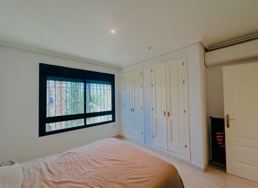 Resale - Apartment / flat - Orihuela Costa - Lomas de Campoamor