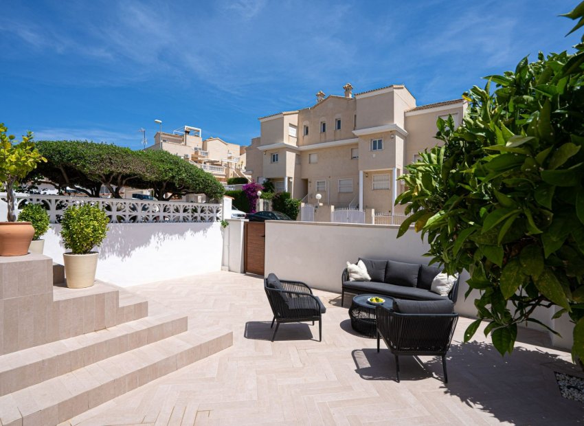 Resale - Apartment / flat - Orihuela Costa - Los Altos