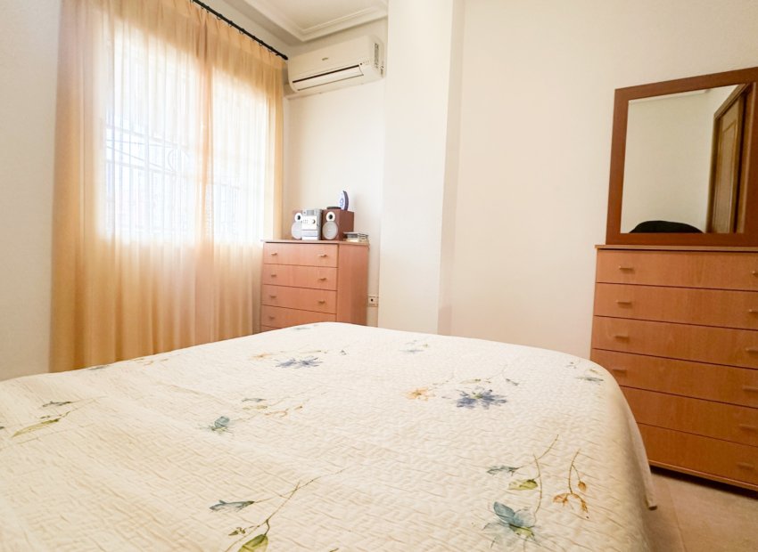 Resale - Apartment / flat - Orihuela Costa - Los Altos