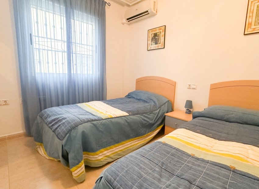 Resale - Apartment / flat - Orihuela Costa - Los Altos