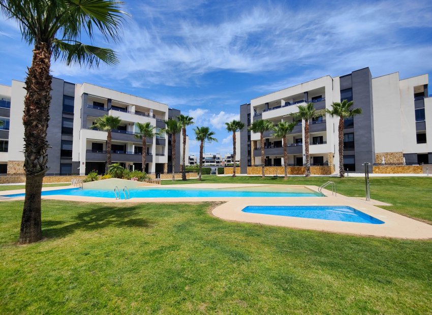 Resale - Apartment / flat - Orihuela Costa - Los Altos