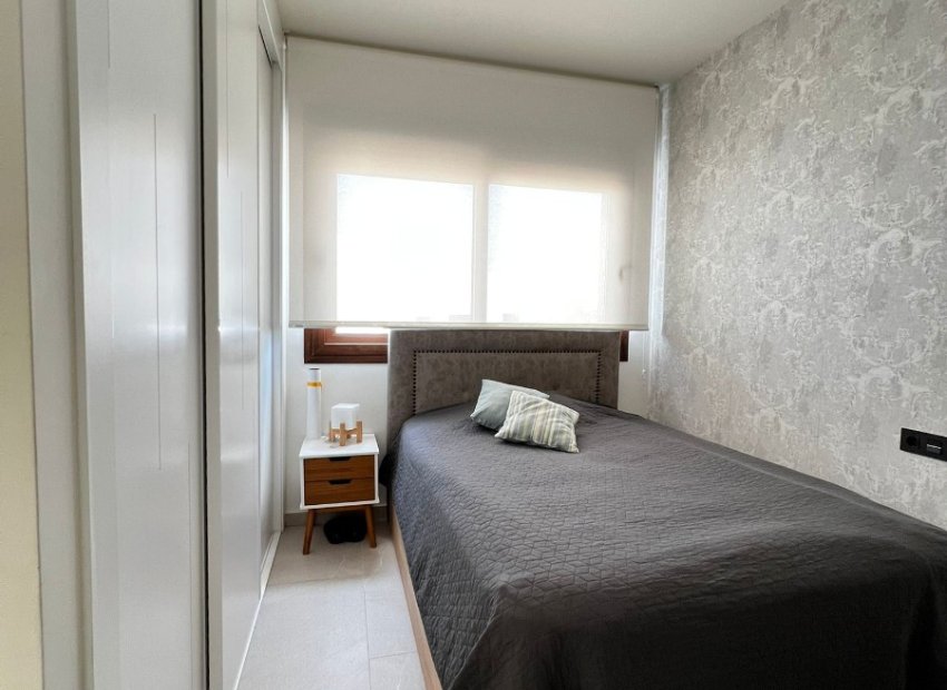 Resale - Apartment / flat - Orihuela Costa - Los Balcones