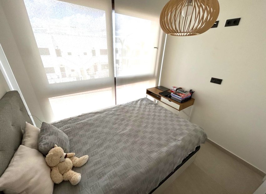 Resale - Apartment / flat - Orihuela Costa - Los Balcones