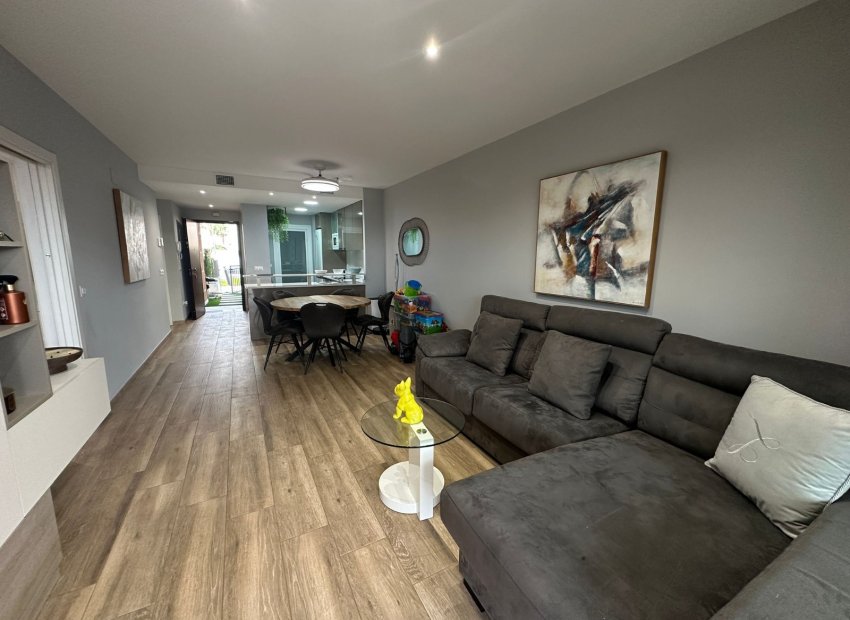 Resale - Apartment / flat - Orihuela Costa - Los Dolses