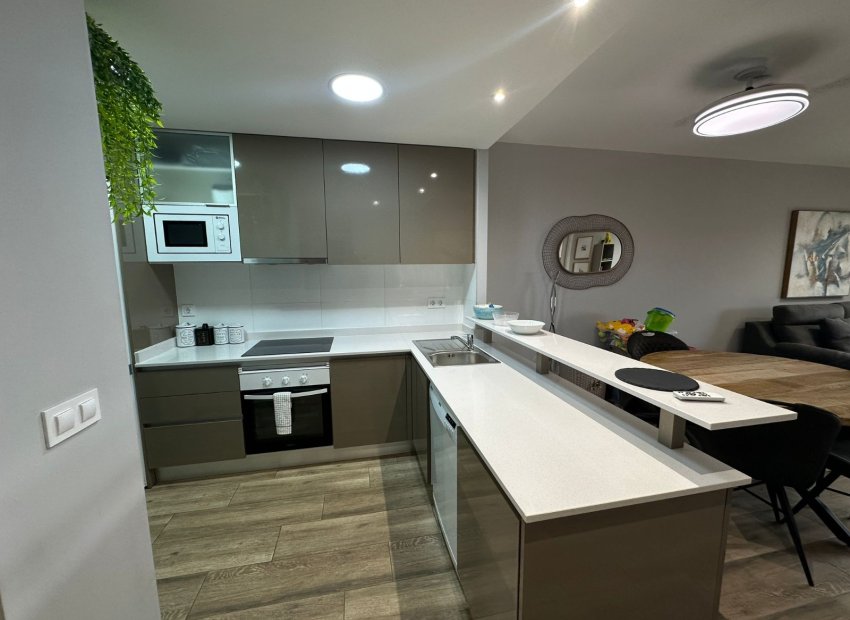 Resale - Apartment / flat - Orihuela Costa - Los Dolses