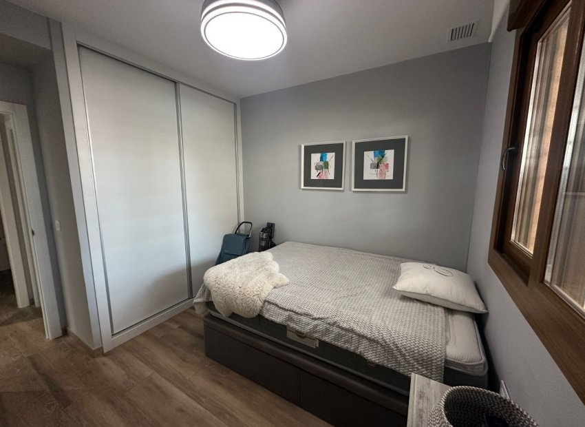 Resale - Apartment / flat - Orihuela Costa - Los Dolses