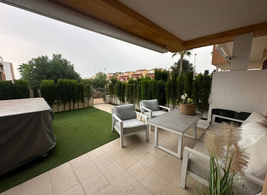 Resale - Apartment / flat - Orihuela Costa - Los Dolses