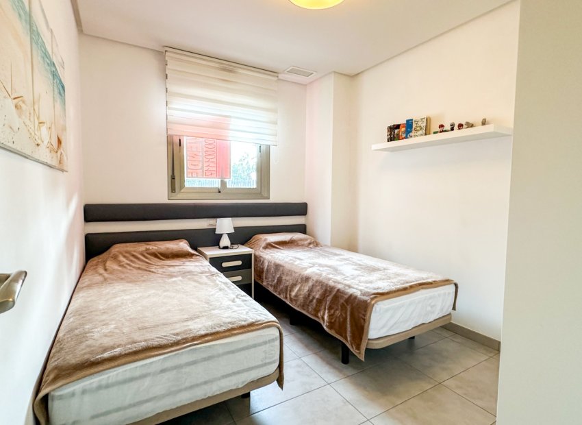 Resale - Apartment / flat - Orihuela Costa - Los Dolses