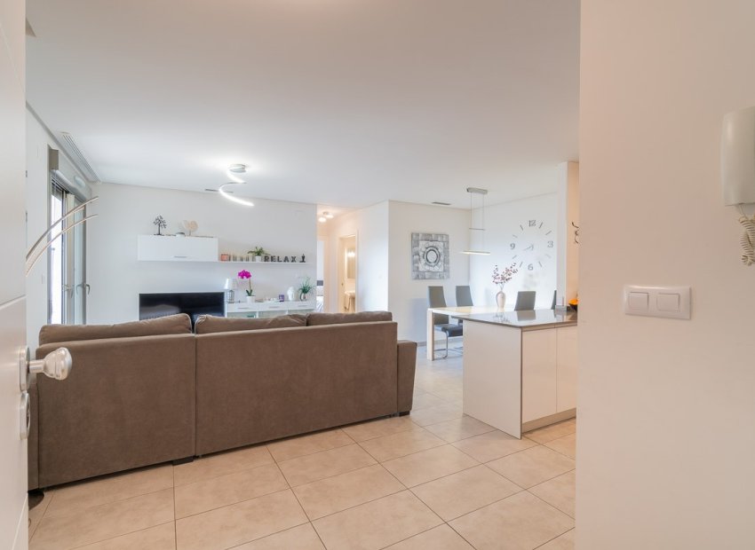 Resale - Apartment / flat - Orihuela Costa - Los Dolses