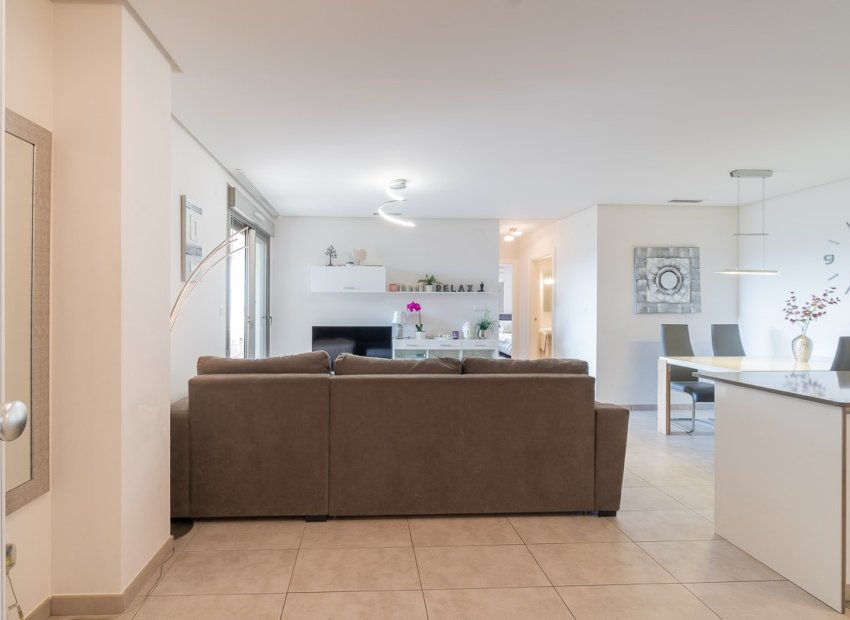 Resale - Apartment / flat - Orihuela Costa - Los Dolses