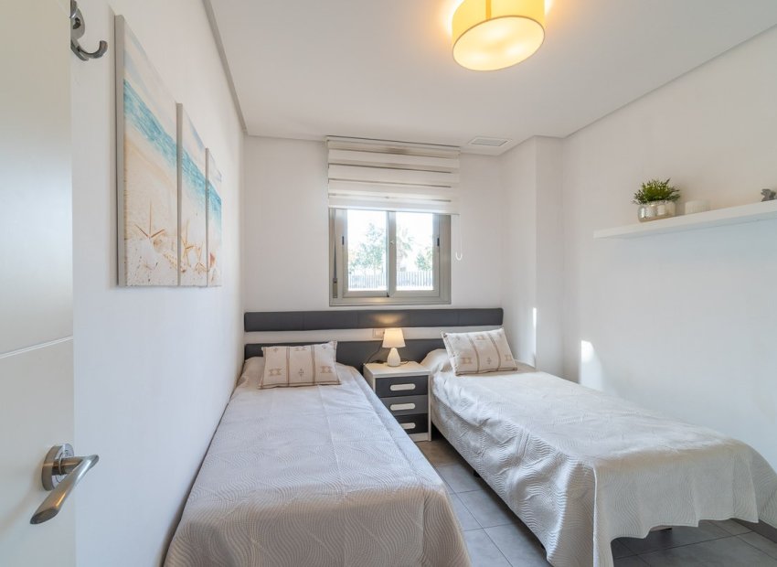 Resale - Apartment / flat - Orihuela Costa - Los Dolses