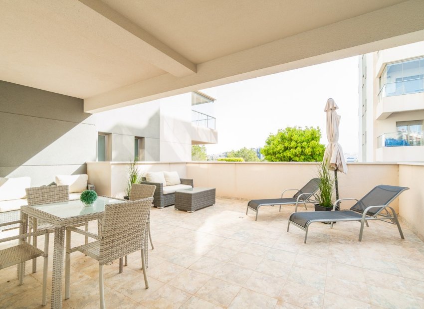 Resale - Apartment / flat - Orihuela Costa - Los Dolses