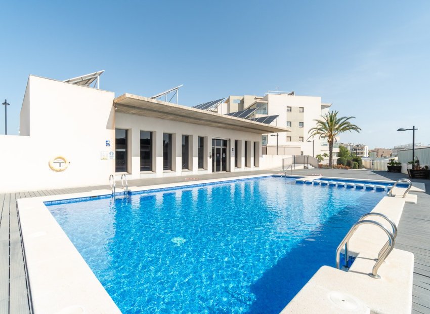 Resale - Apartment / flat - Orihuela Costa - Los Dolses