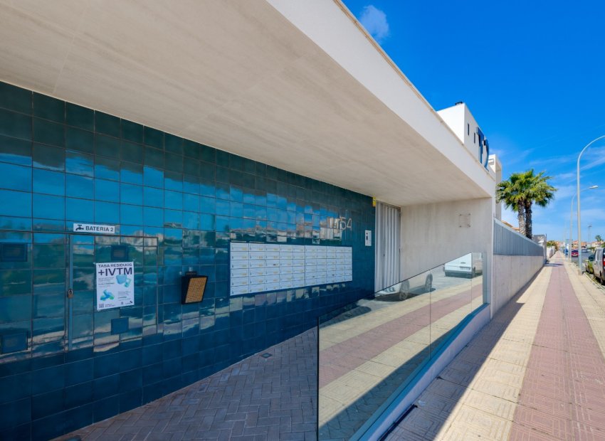 Resale - Apartment / flat - Orihuela Costa - Playa Flamenca