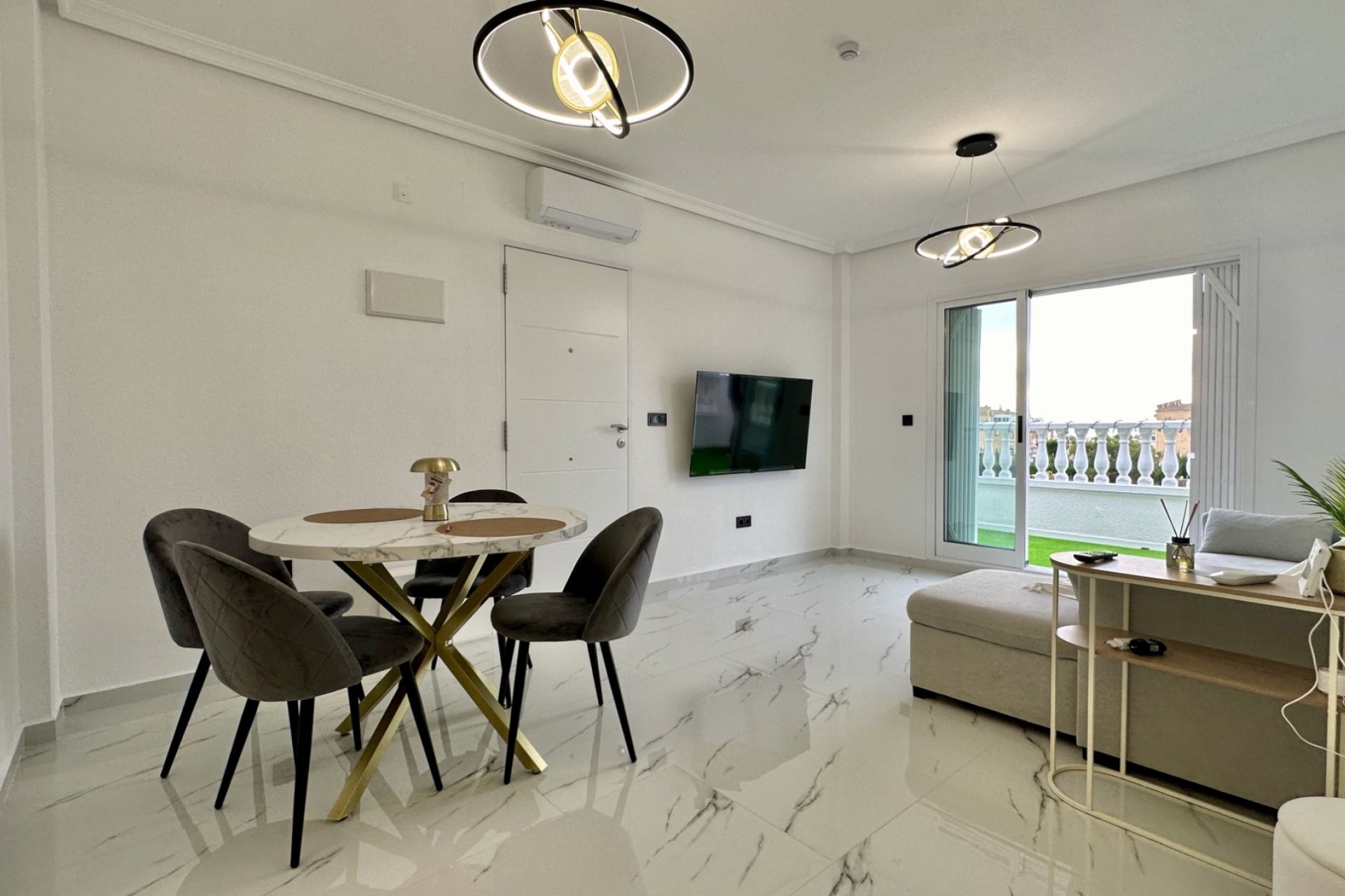 Resale - Apartment / flat - Orihuela Costa - Playa Flamenca